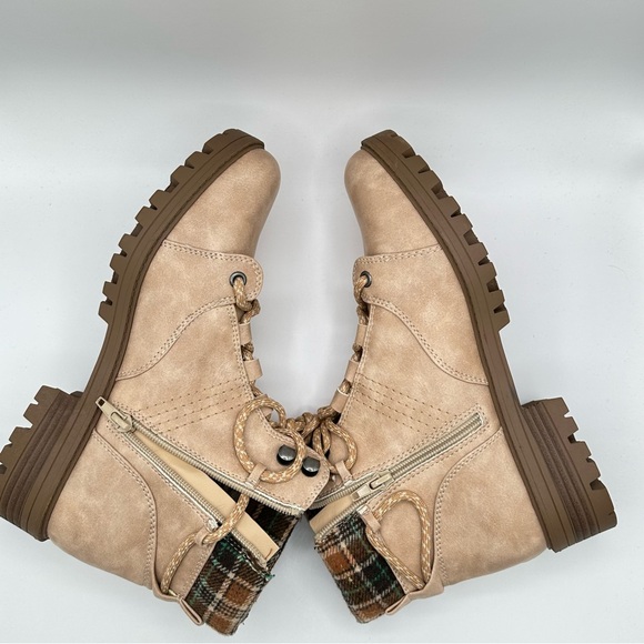 Women’s Sugar Cream Ankle Boots Size 8.5 - Picture 6 of 8